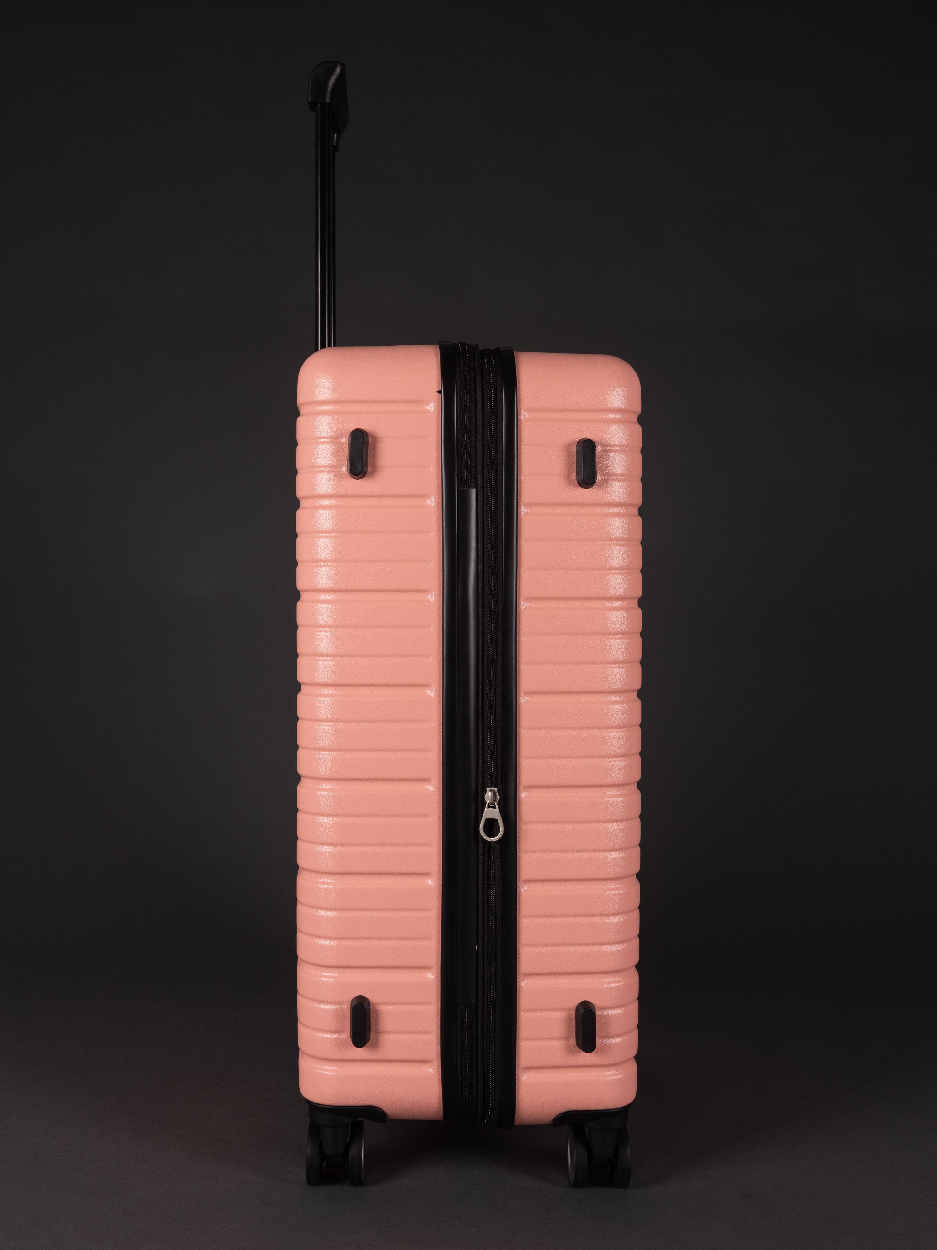 “BEOW hard-shell luggage set drop-tested for durability – 3 piece expandable suitcases”