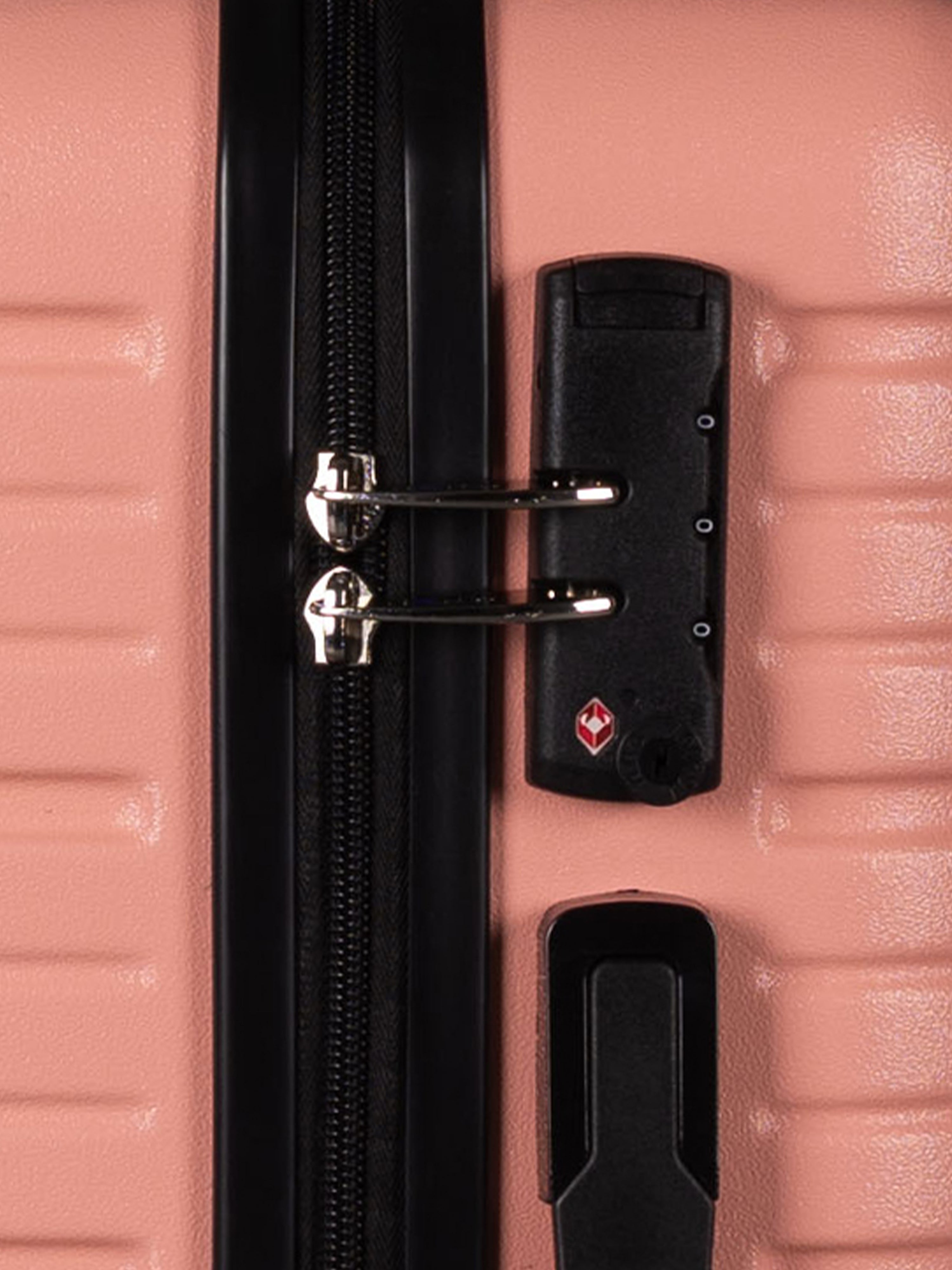 “Close-up of TSA lock on BEOW 3 piece luggage set for secure international travel”