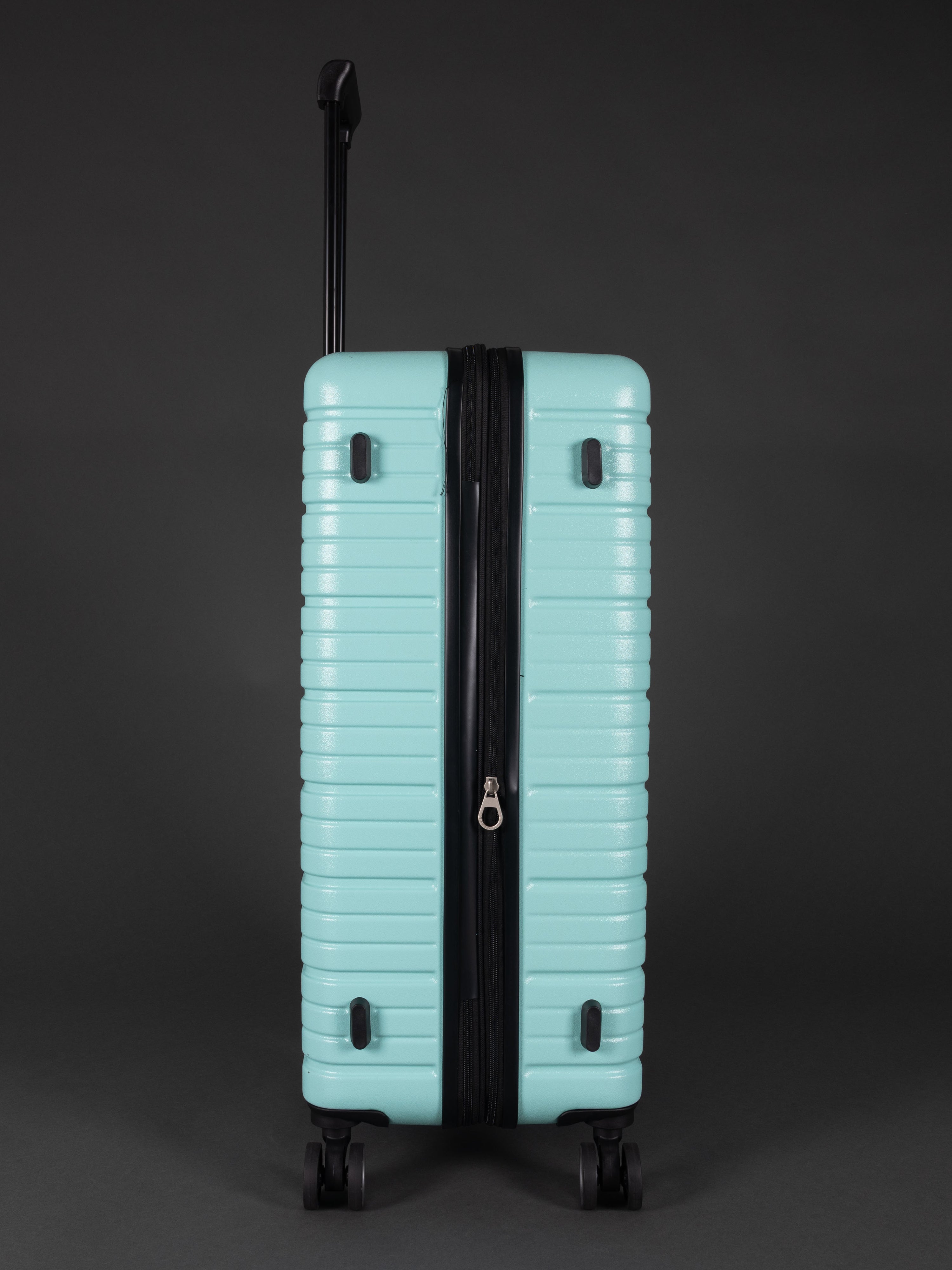 “BEOW hard-shell luggage set drop-tested for durability – 3 piece expandable suitcases”