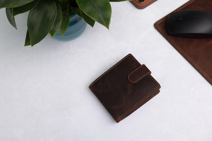 Personalised Brown Leather Wallet – Classic Bifold Design with RFID