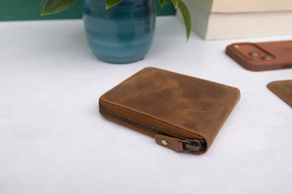 Personalised Rustic Brown Leather Wallet – Bifold Zip-Around RFID Wallet