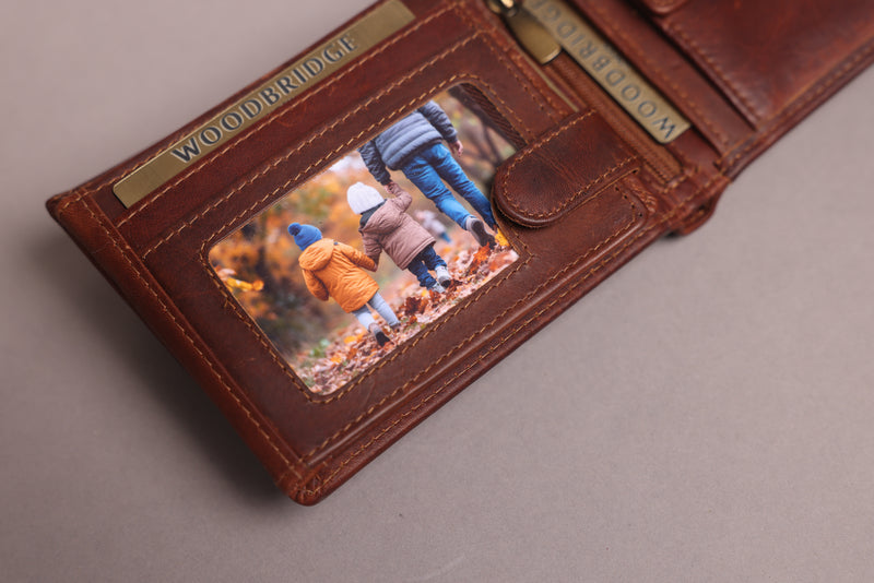Personalised Engraved Mens Bifold Brown Leather Wallet