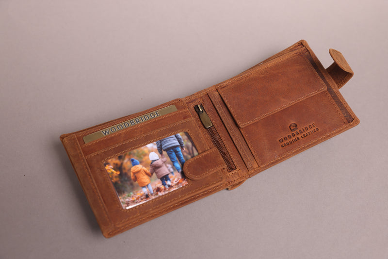 Personalised Engraved Mens Bifold Brown Leather Wallet