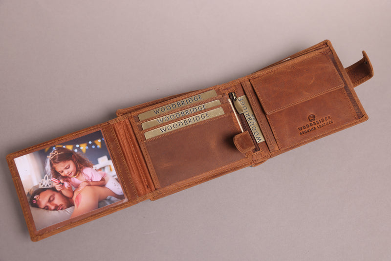 Personalised Engraved Mens Bifold Brown Leather Wallet