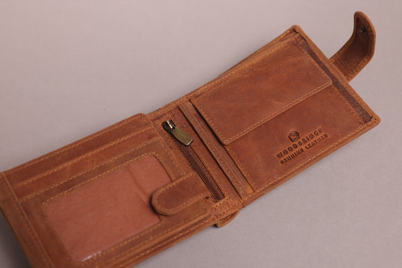 Personalised Engraved Mens Bifold Brown Leather Wallet