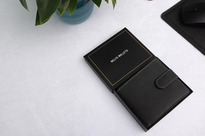 Personalised Black Hunter Leather Wallet – Bifold with Large Zip Coin Pocket