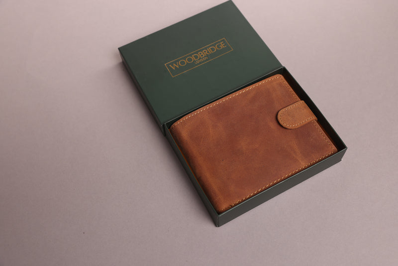 Personalised Engraved Mens Bifold Brown Leather Wallet
