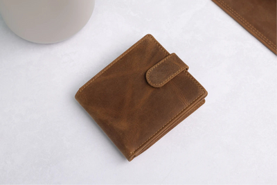 Personalised Rustic Brown Leather Wallet – Bifold with Large Zip Coin Pocket