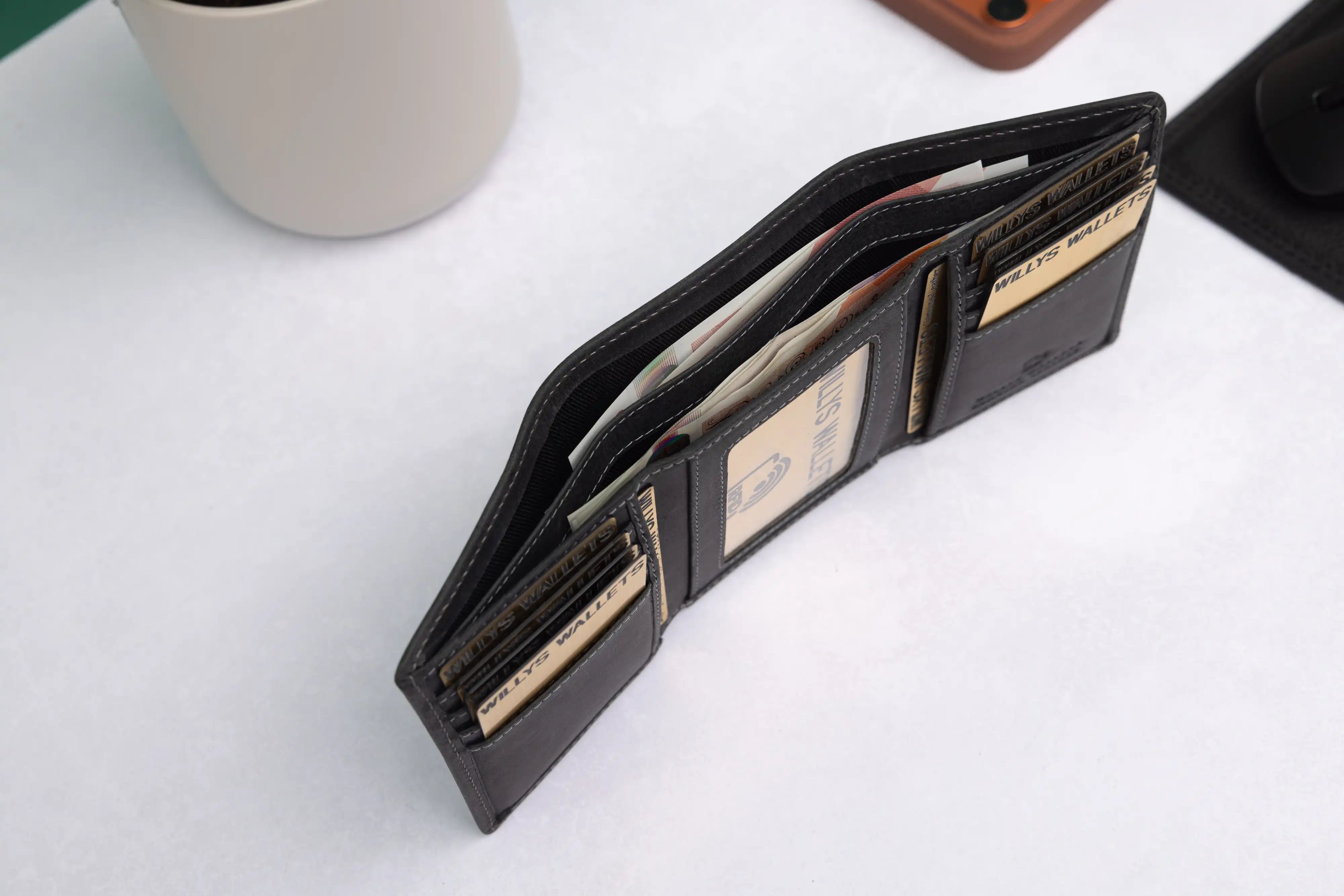 Personalised Black Hunter Leather Wallet – Trifold RFID Wallet for Men