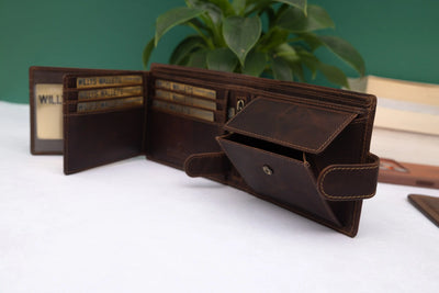 Personalised High-Capacity Brown Hunter Leather Wallet – Bifold RFID Wallet for Men
