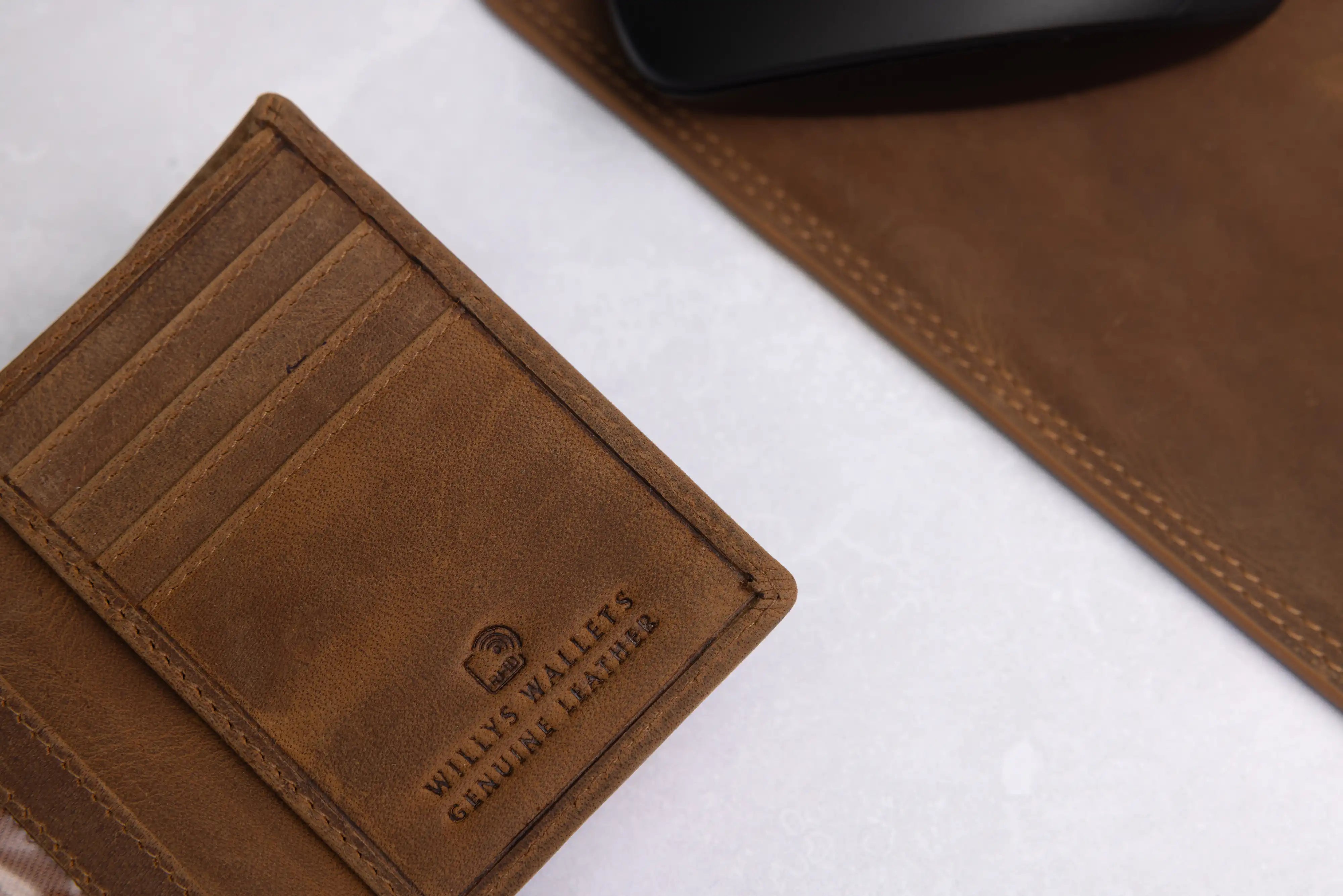 Personalised Rustic Brown Leather Wallet – Trifold RFID Wallet for Men
