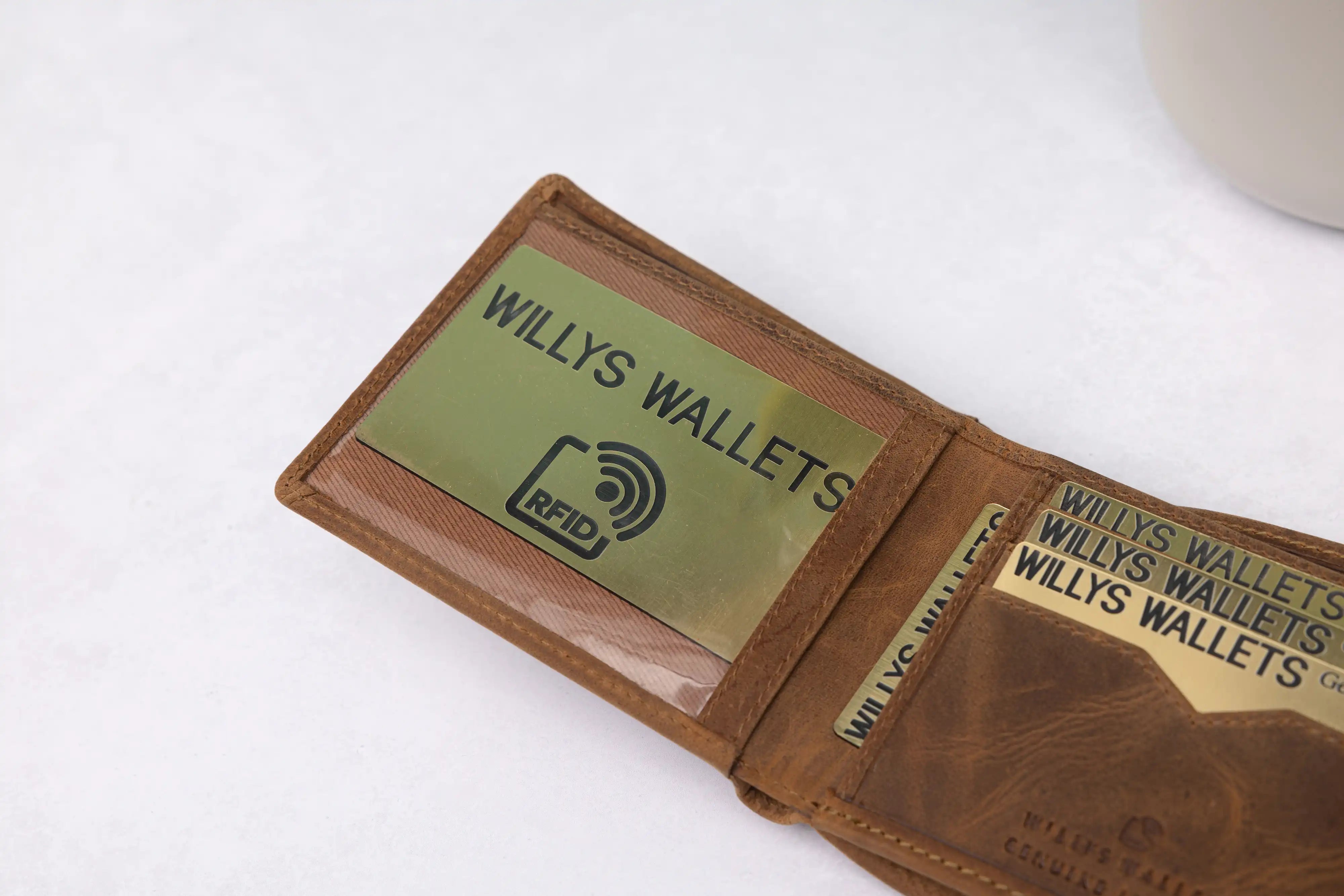 Personalised Rustic Brown Leather Wallet – Bifold with Large Zip Coin Pocket