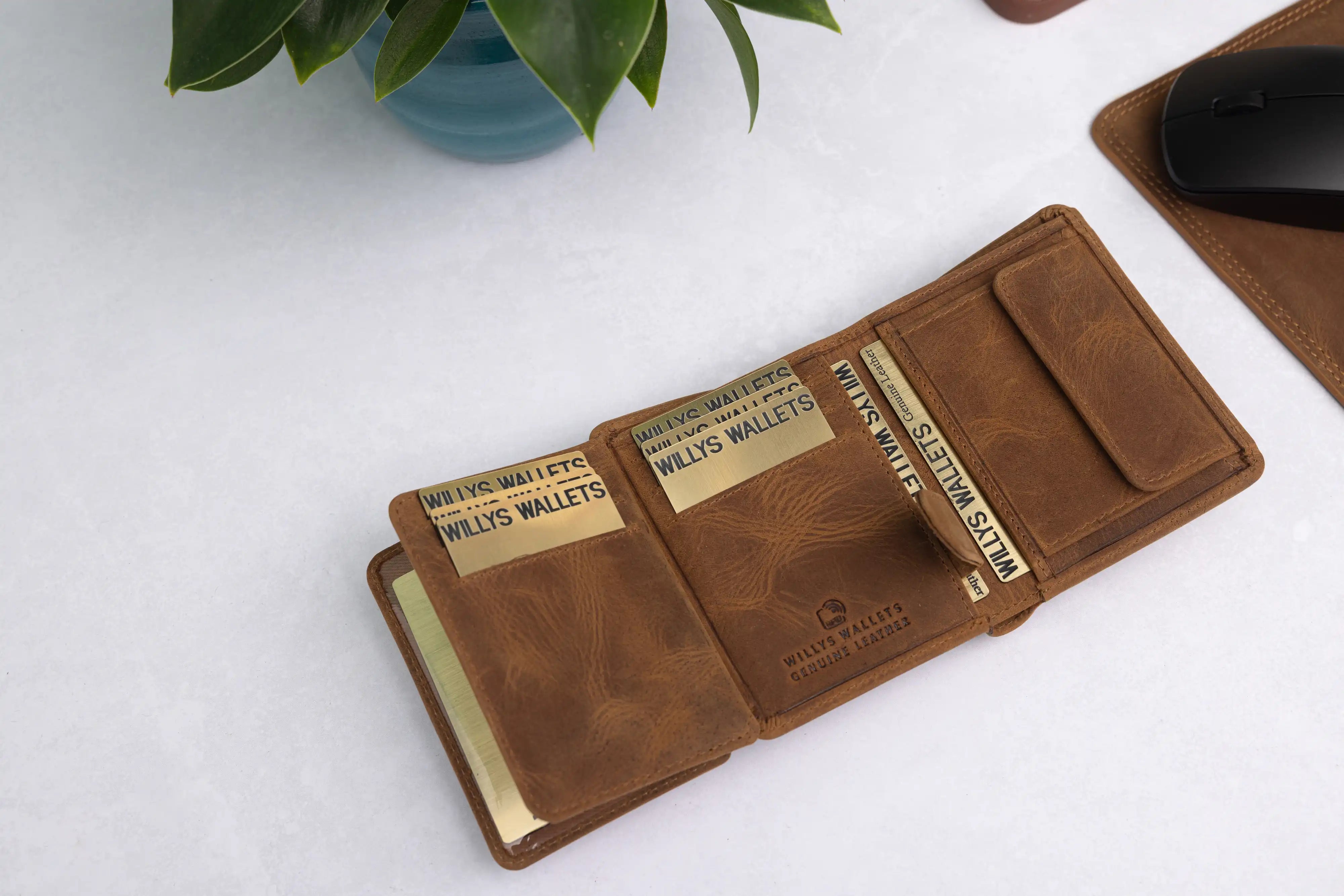 Personalised Rustic Brown Leather Wallet – Trifold RFID Wallet for Men