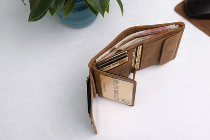Personalised Rustic Brown Leather Wallet – Trifold RFID Wallet for Men