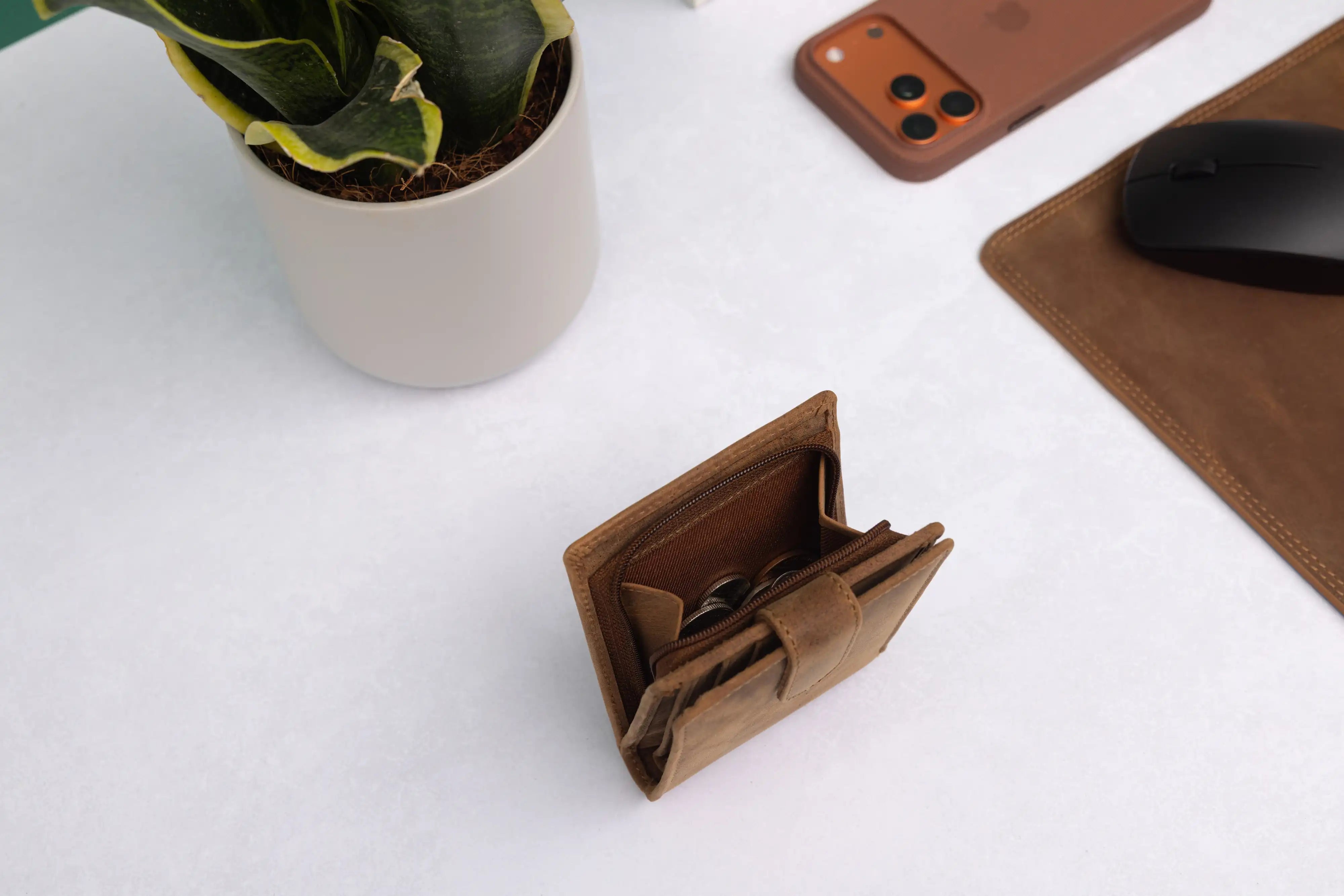 Personalised Rustic Brown Leather Wallet – Bifold with Large Zip Coin Pocket