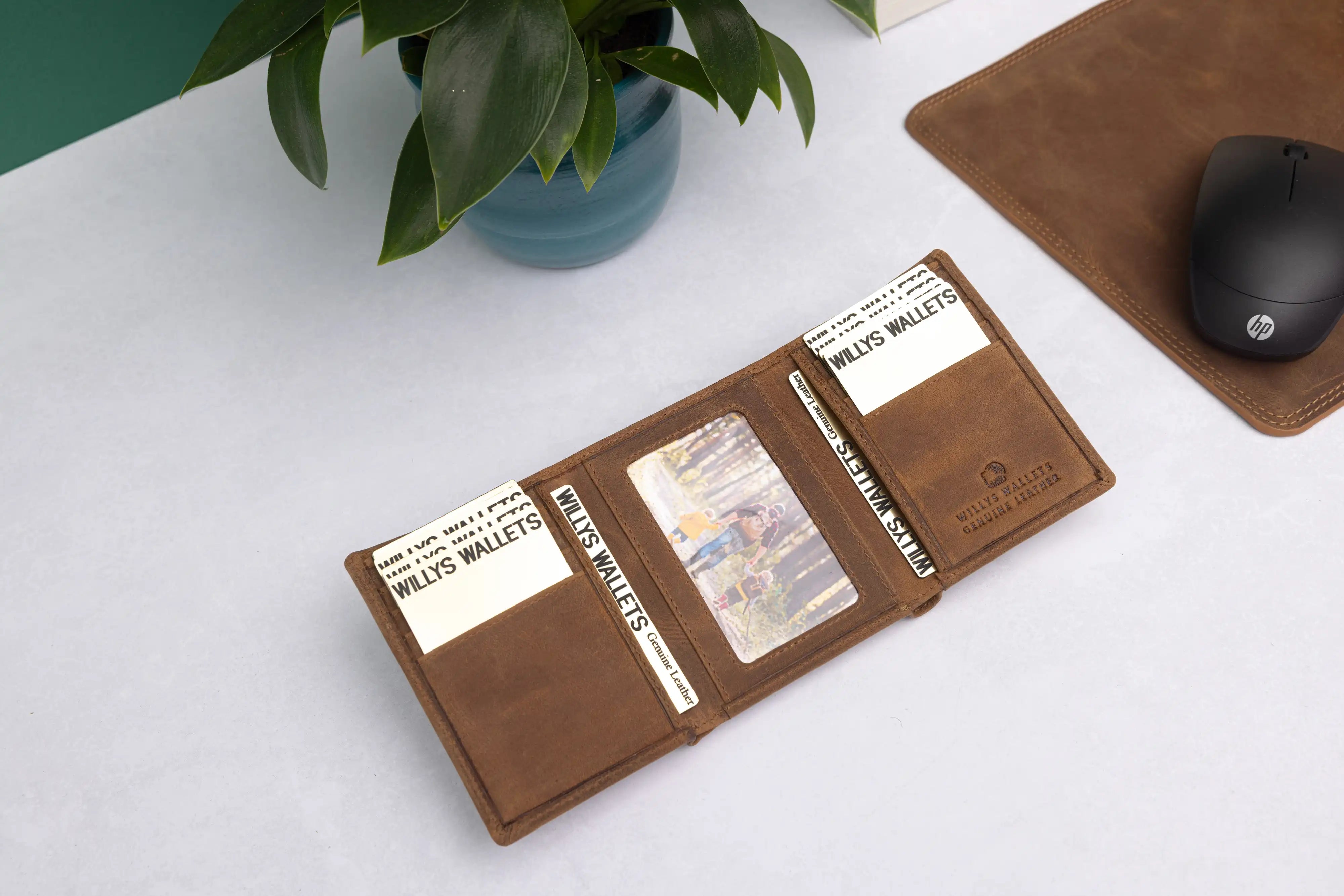 Personalised Rustic Brown Leather Wallet – Trifold RFID Wallet for Men