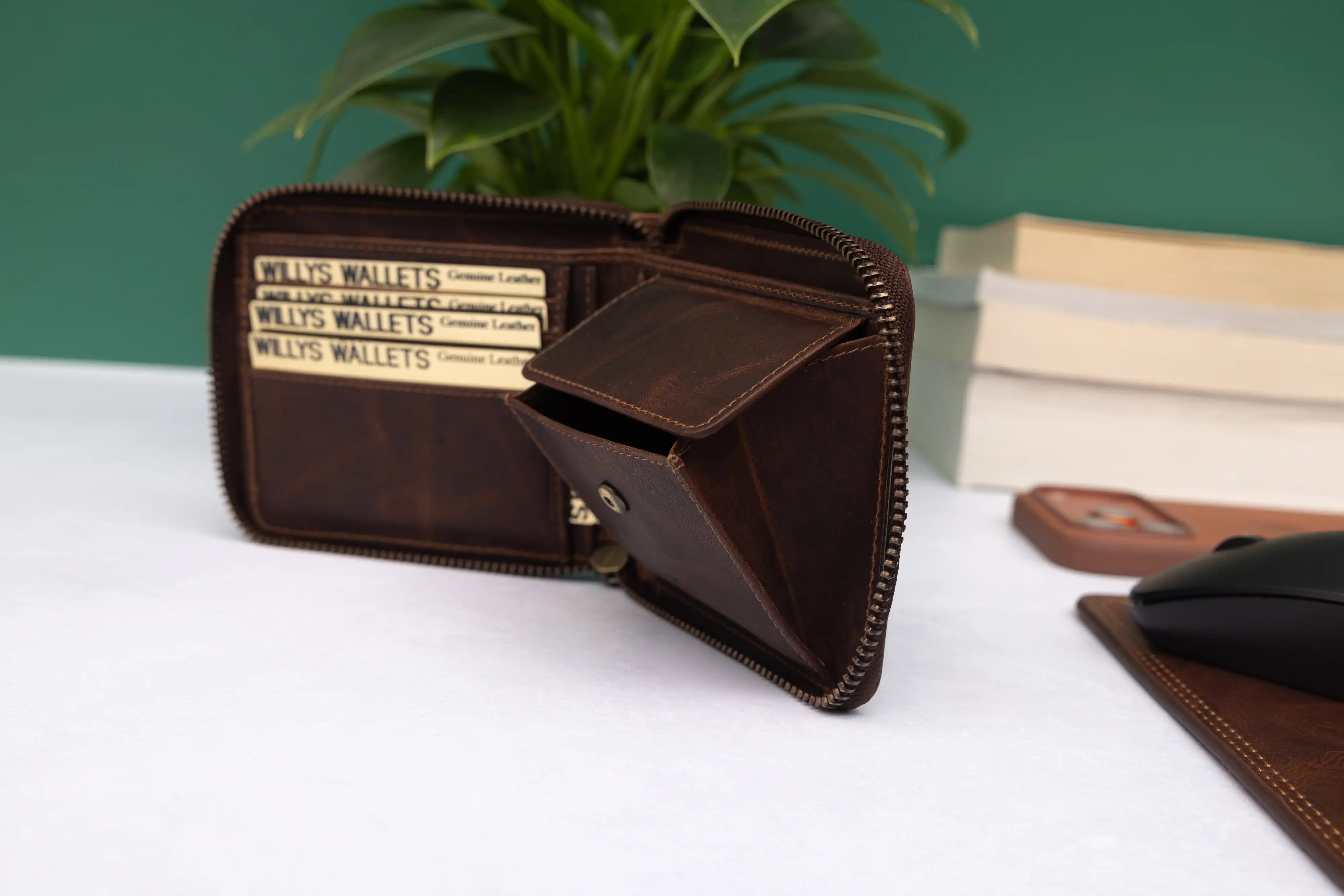 Personalised Brown Leather Wallet – Zip-Around Bifold Design