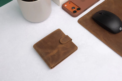 Personalised Rustic Brown Leather Wallet – Bifold with Coin Pocket & RFID Protection