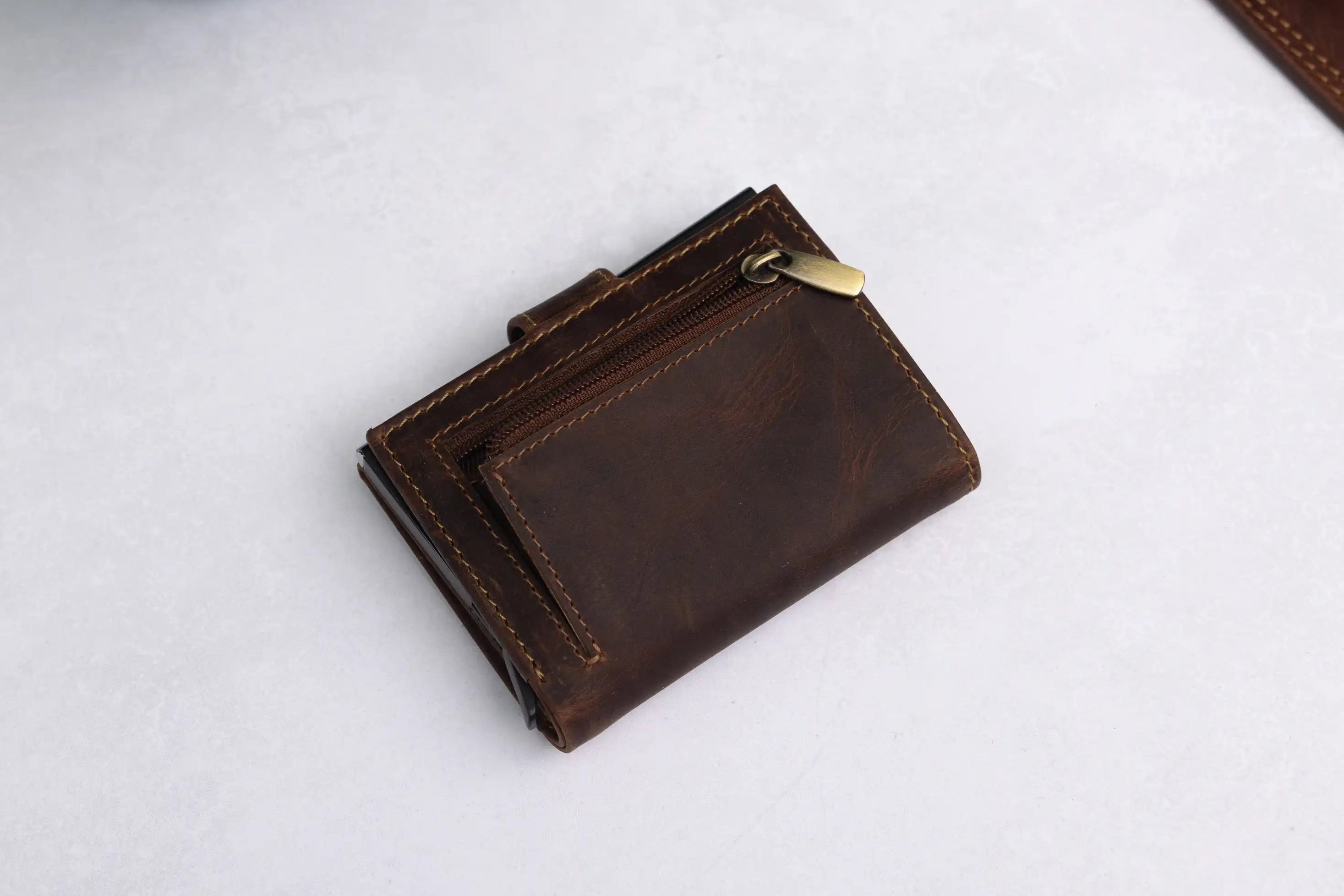 Personalised 6-Card Brown Pop-Up Wallet – RFID Secure, Compact & Stylish