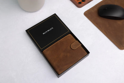 Personalised Rustic Brown Leather Wallet – Bifold with Card Holder Slots & RFID Protection