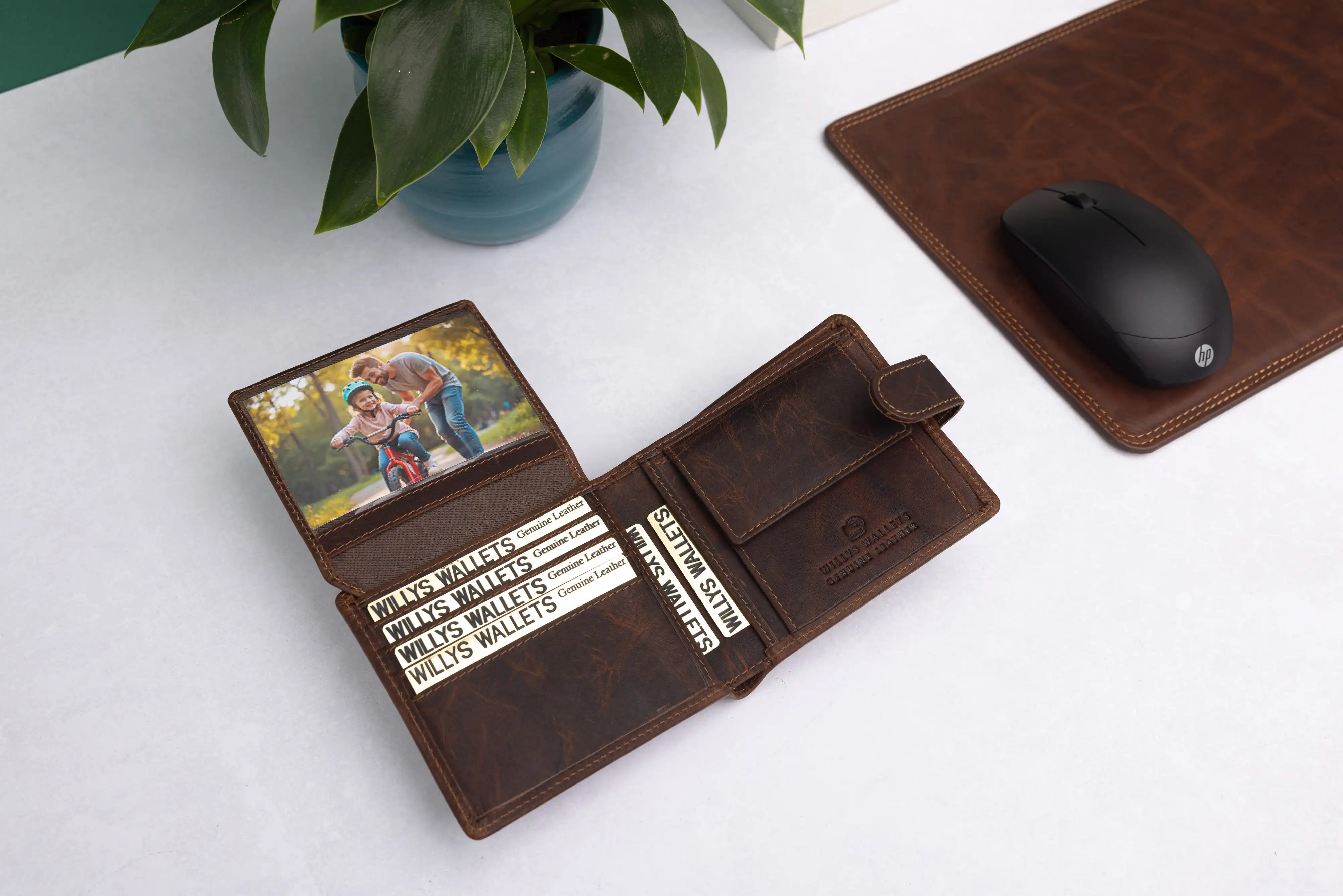 Personalised Brown Leather Wallet – Bifold with Coin Pocket