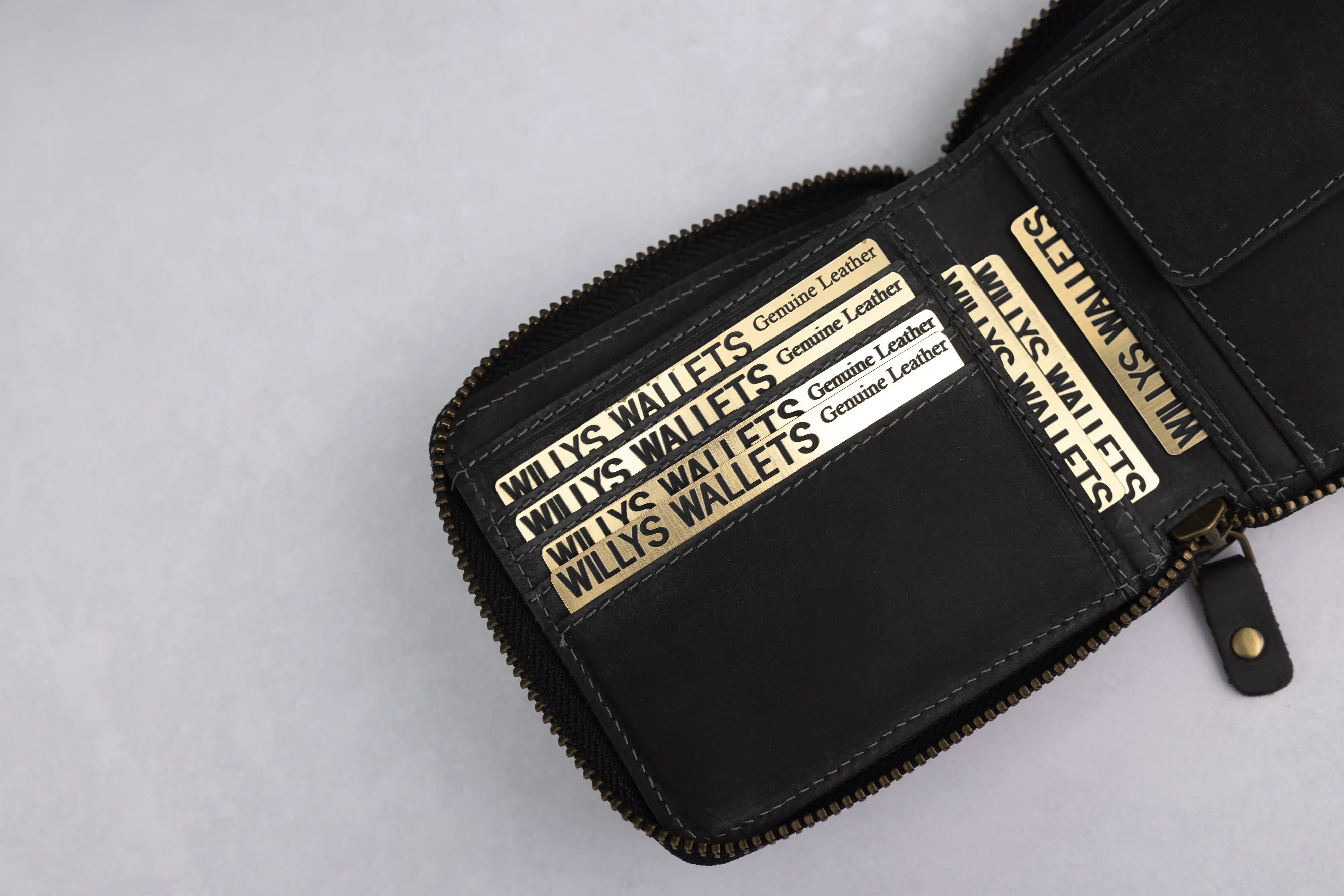 Personalised Black Hunter Leather Wallet – Bifold Zip-Around RFID Wallet