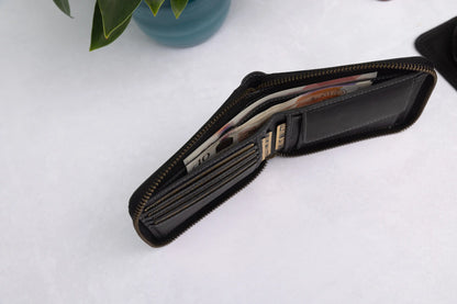 Personalised Black Hunter Leather Wallet – Bifold Zip-Around RFID Wallet