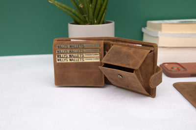 Personalised Rustic Brown Leather Wallet – Bifold with Coin Pocket & RFID Protection