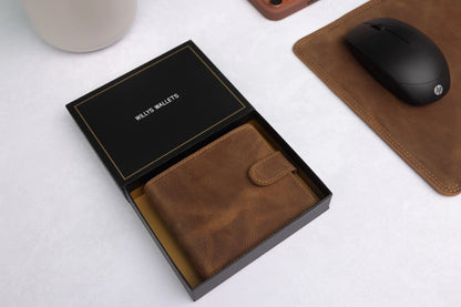 Personalised Rustic Brown Leather Wallet – Bifold with Coin Pocket & RFID Protection