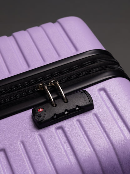 “Close-up of TSA lock on BEOW 3 piece luggage set for secure international travel”