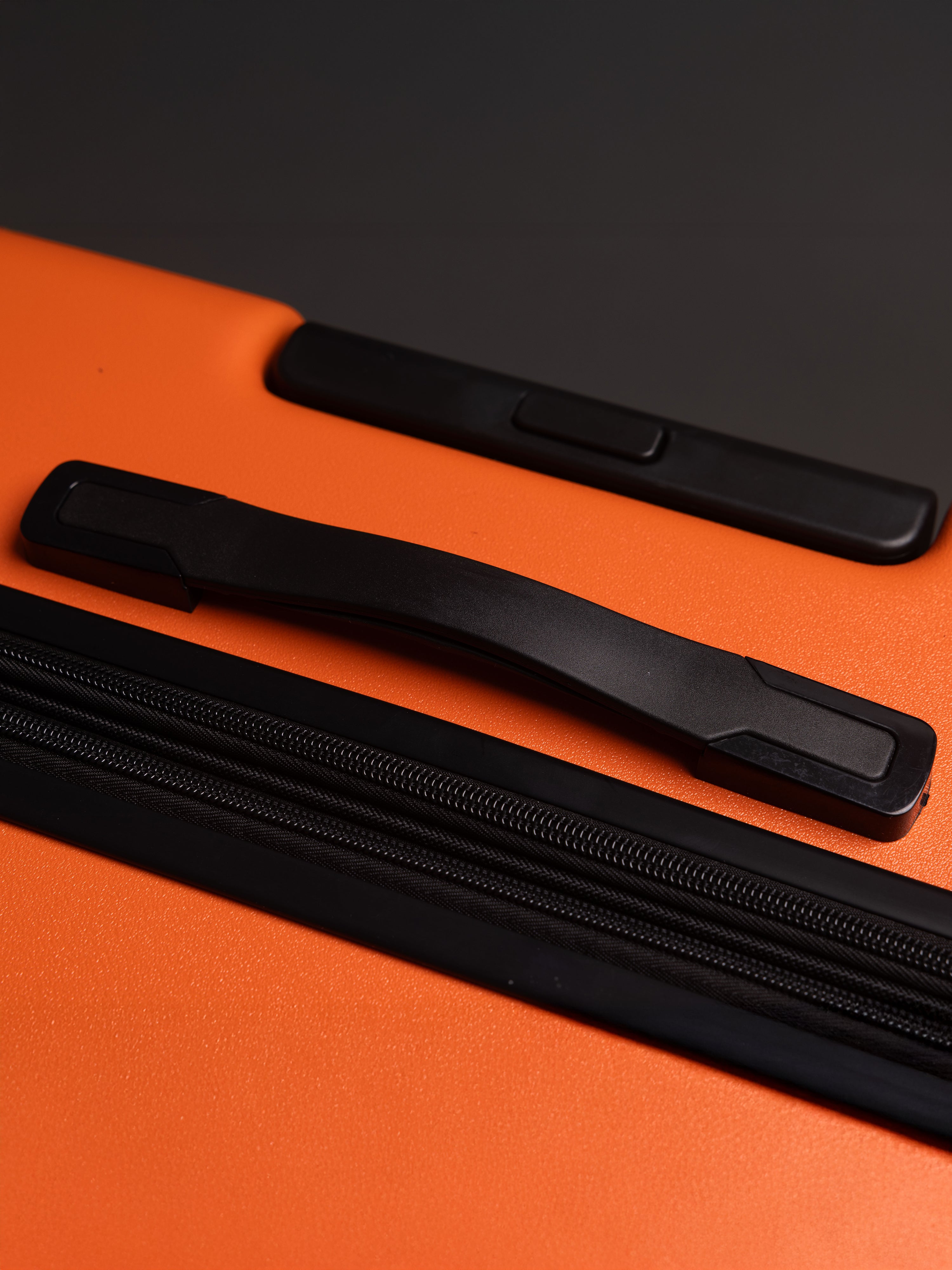 BEOW 3 Piece Orange Luggage Set – 20", 24" & 28" Suitcases with Expandable Hard Shell, Spinner Wheels & TSA Locks