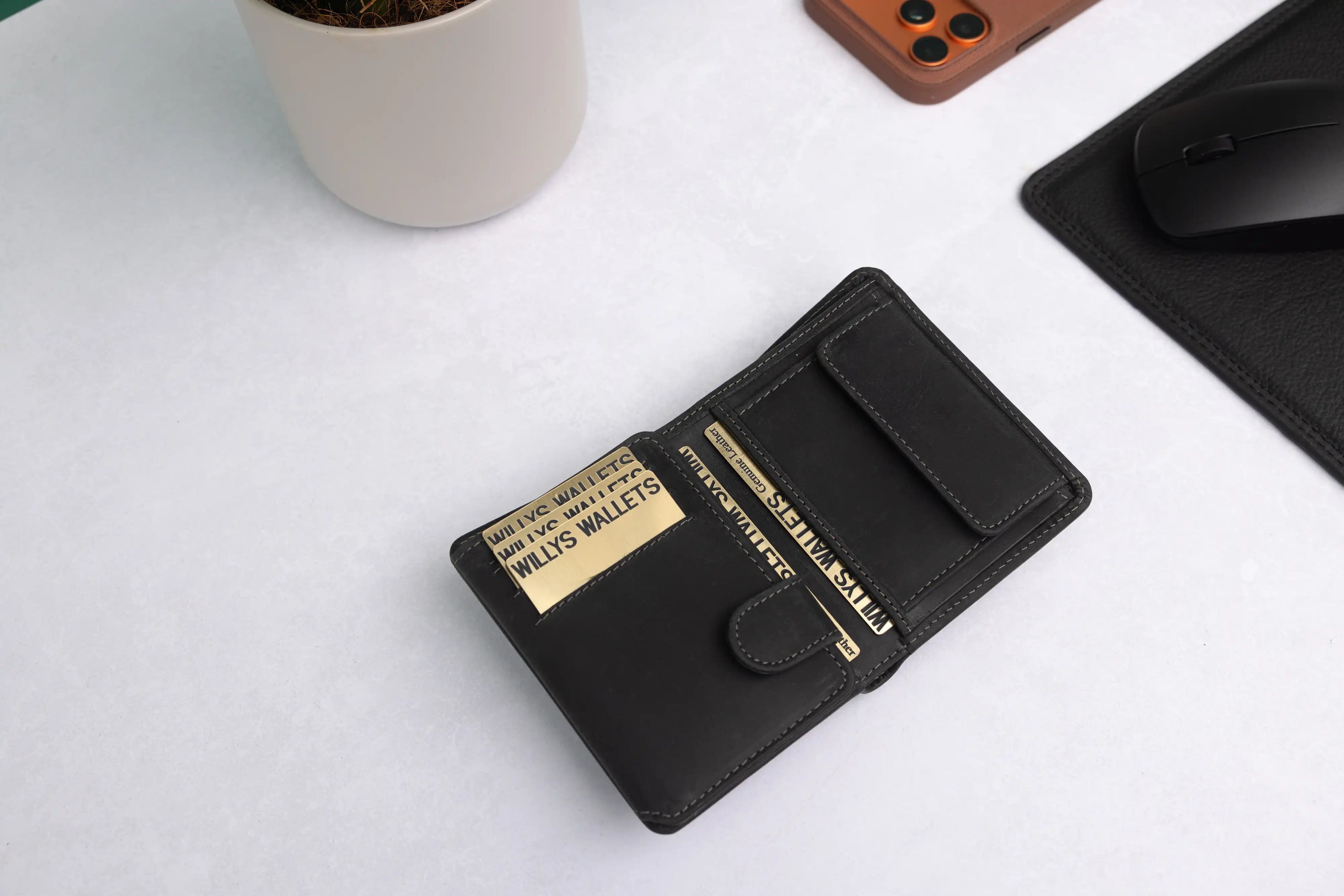 Personalised Black Hunter Leather Wallet – Trifold RFID Wallet for Men