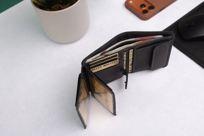 Personalised Black Hunter Leather Wallet – Trifold RFID Wallet for Men