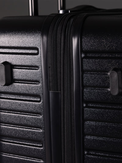 BEOW 3 Piece Black Luggage Set – 20", 24" & 28" Suitcases with Expandable Hard Shell, Spinner Wheels & TSA Locks