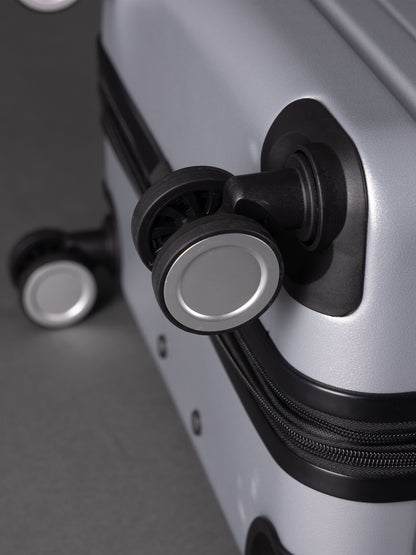 BEOW 3 Piece Silver Luggage Set – 20", 24" & 28" Suitcases with Expandable Hard Shell, Spinner Wheels & TSA Locks