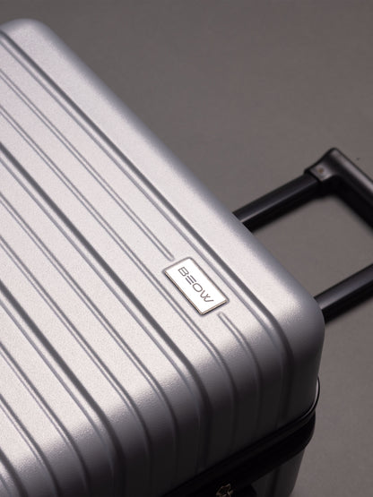 BEOW 3 Piece Silver Luggage Set – 20", 24" & 28" Suitcases with Expandable Hard Shell, Spinner Wheels & TSA Locks