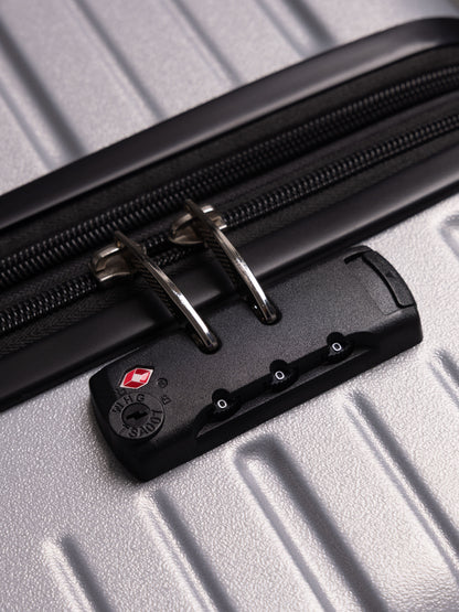 “Close-up of TSA lock on BEOW 3 piece luggage set for secure international travel”
