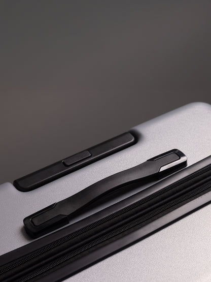 BEOW 3 Piece Silver Luggage Set – 20", 24" & 28" Suitcases with Expandable Hard Shell, Spinner Wheels & TSA Locks