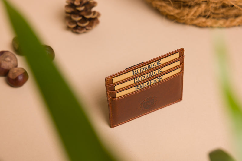 "Everyday wallet – cognac leather minimalist design"