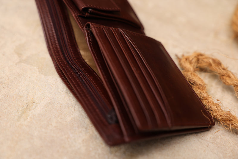 Personalised Engraved Dark Brown Bifold Leather Wallet With Coin Pocket & Credit Card Slots