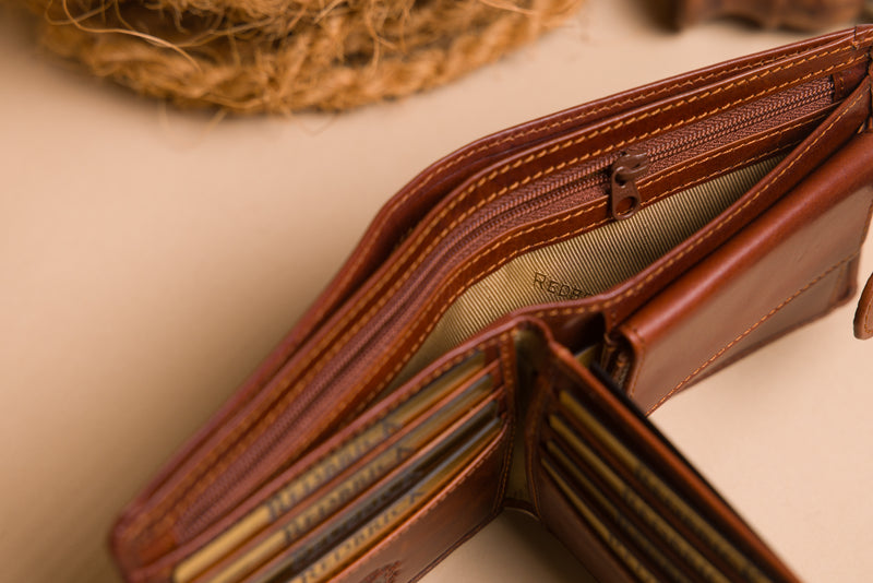 Personalised Engraved Cognac Bifold Leather Wallet With Coin Pocket & Credit Card Slots