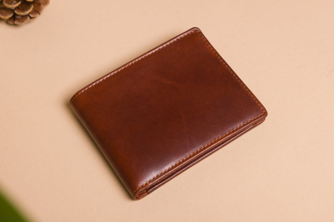 Personalised Cognac Leather Wallet – Classic Bifold RFID Wallet