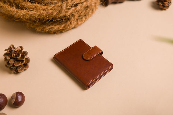 Personalised Engraved Cognac Bifold Leather Card Holder Wallet