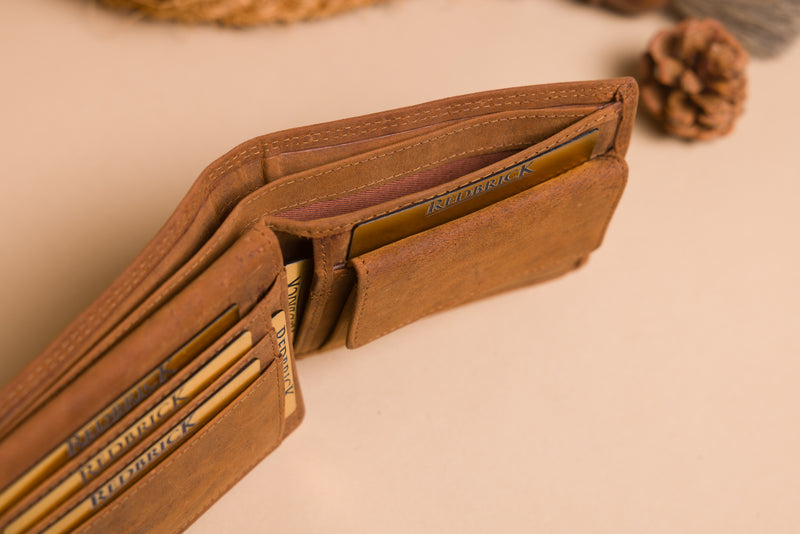 Personalised Cognac Leather Wallet – Bifold with Coin Pocket & RFID