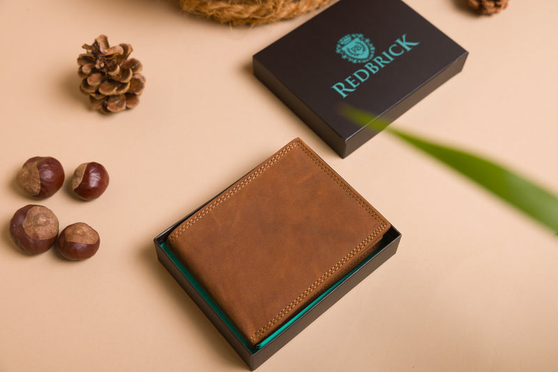 Personalised Cognac Leather Wallet – Bifold with Coin Pocket & RFID