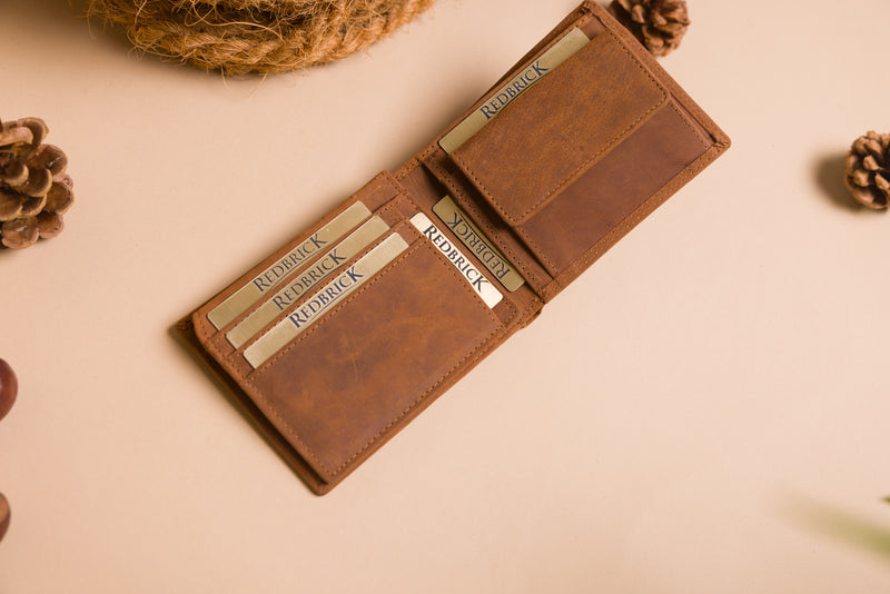 Personalised Cognac Leather Wallet – Bifold with Coin Pocket & RFID