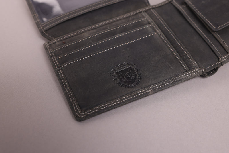 Personalised Engraved Bifold Black Hunter Leather Wallet With Coin Pocket