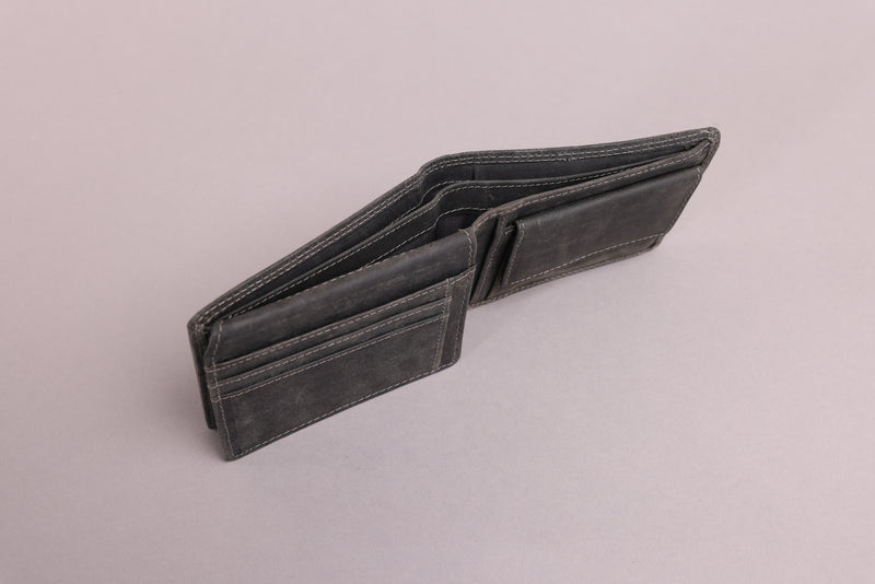 Personalised Engraved Bifold Black Hunter Leather Wallet With Coin Pocket