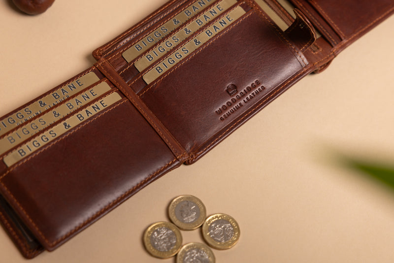 Personalised Engraved Men's High Capacity Bifold Brown Leather Wallet
