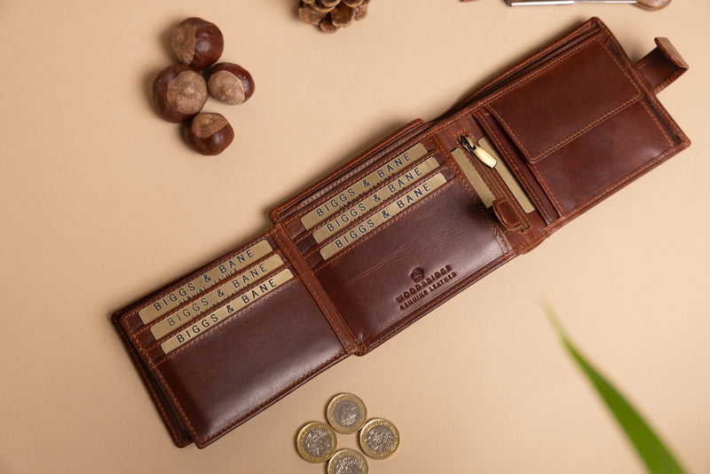 Personalised Engraved Men's High Capacity Bifold Brown Leather Wallet